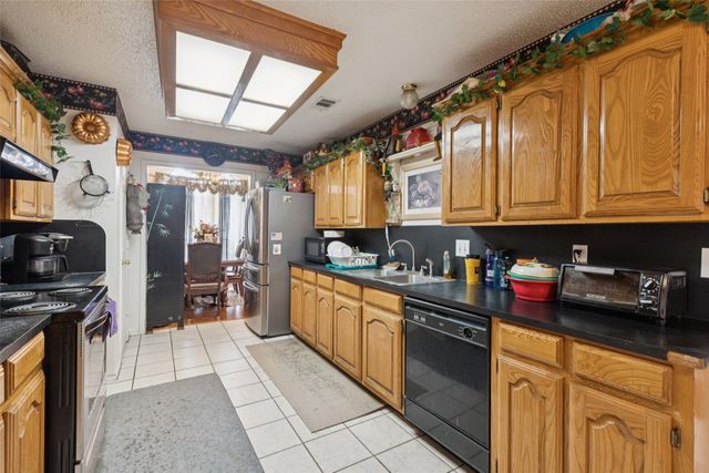 508 Hickory Circle, Red Oak, TX 75154