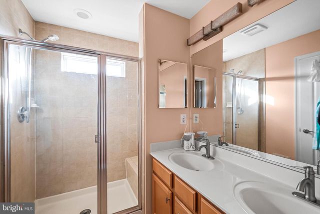 20916 HOUSEMAN TER, Ashburn, VA 20148