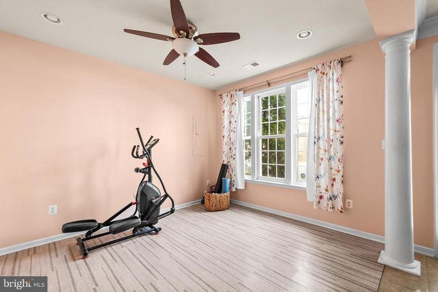 20916 HOUSEMAN TER, Ashburn, VA 20148