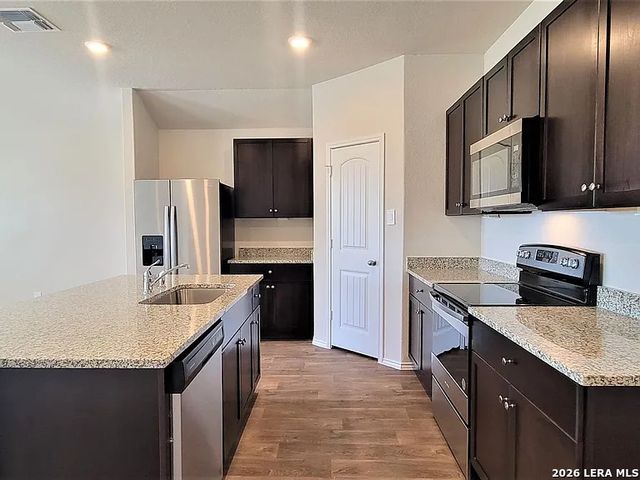 800 Nodding Nixie, Seguin, TX 78155