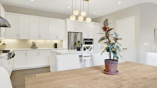 163 Linda Vista, Irvine, CA 92618