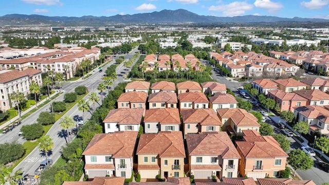 163 Linda Vista, Irvine, CA 92618