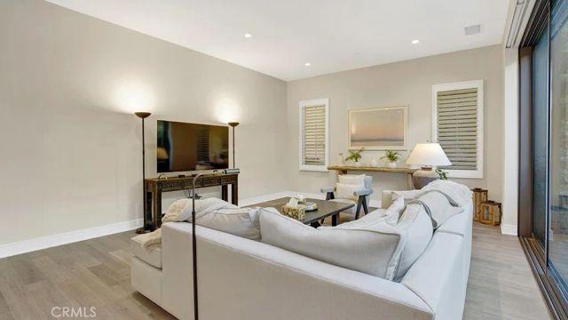 163 Linda Vista, Irvine, CA 92618