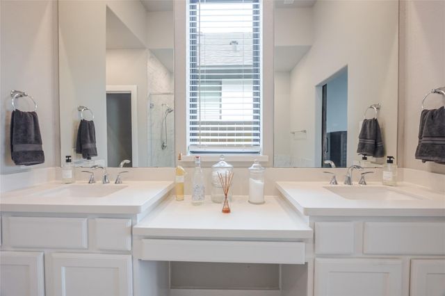 4035 Shackleton Court, Iowa Colony, TX 77583