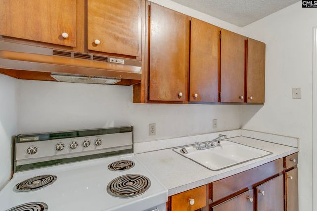 5516 Lakeshore Drive 711, Columbia, SC 29206