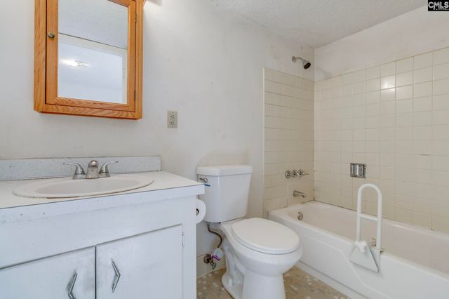 5516 Lakeshore Drive 711, Columbia, SC 29206