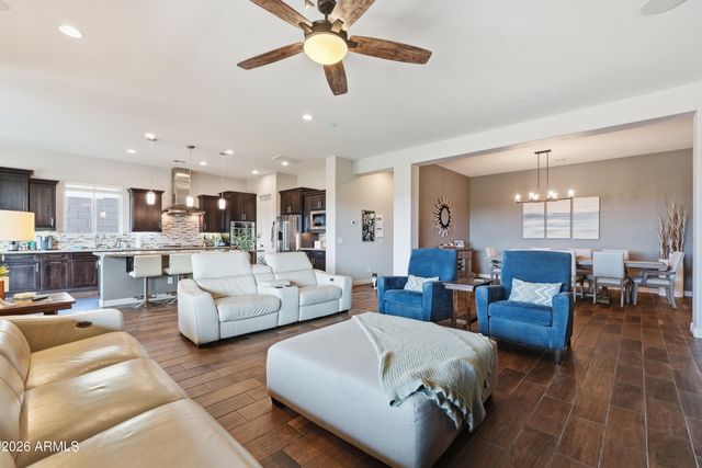 9998 W WHITE FEATHER Lane, Peoria, AZ 85383