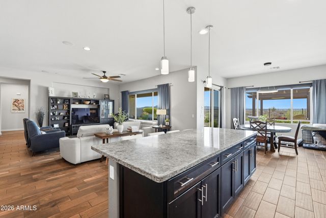 9998 W WHITE FEATHER Lane, Peoria, AZ 85383