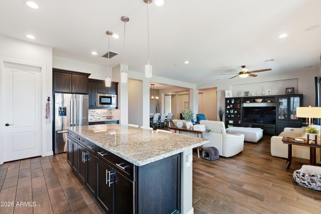 9998 W WHITE FEATHER Lane, Peoria, AZ 85383