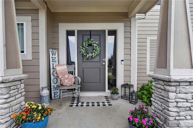 19609 W 197th Street, Spring Hill, KS 66083