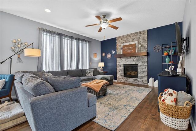 19609 W 197th Street, Spring Hill, KS 66083