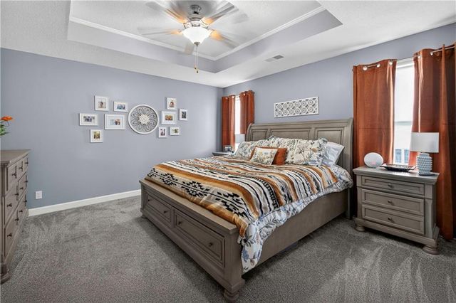 19609 W 197th Street, Spring Hill, KS 66083