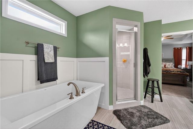 19609 W 197th Street, Spring Hill, KS 66083