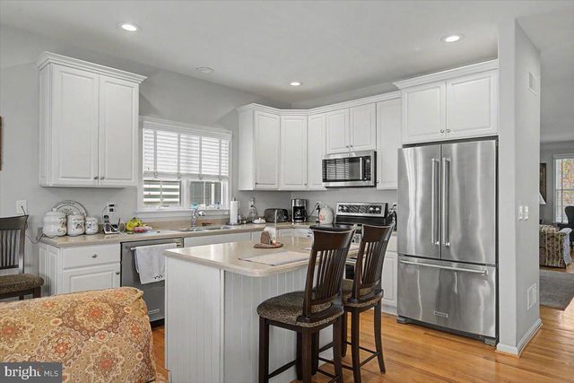 328 CARLISLE DR, Avondale, PA 19311