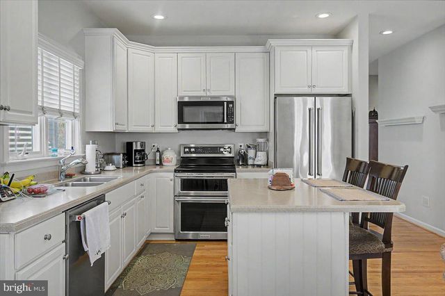 328 CARLISLE DR, Avondale, PA 19311