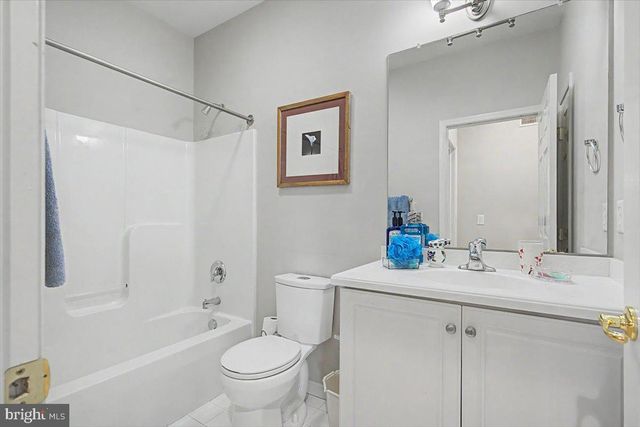 328 CARLISLE DR, Avondale, PA 19311