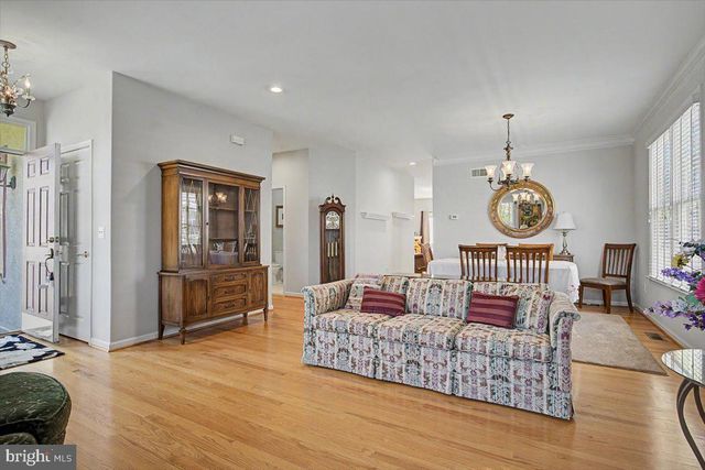 328 CARLISLE DR, Avondale, PA 19311