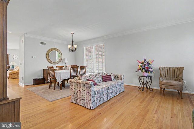 328 CARLISLE DR, Avondale, PA 19311