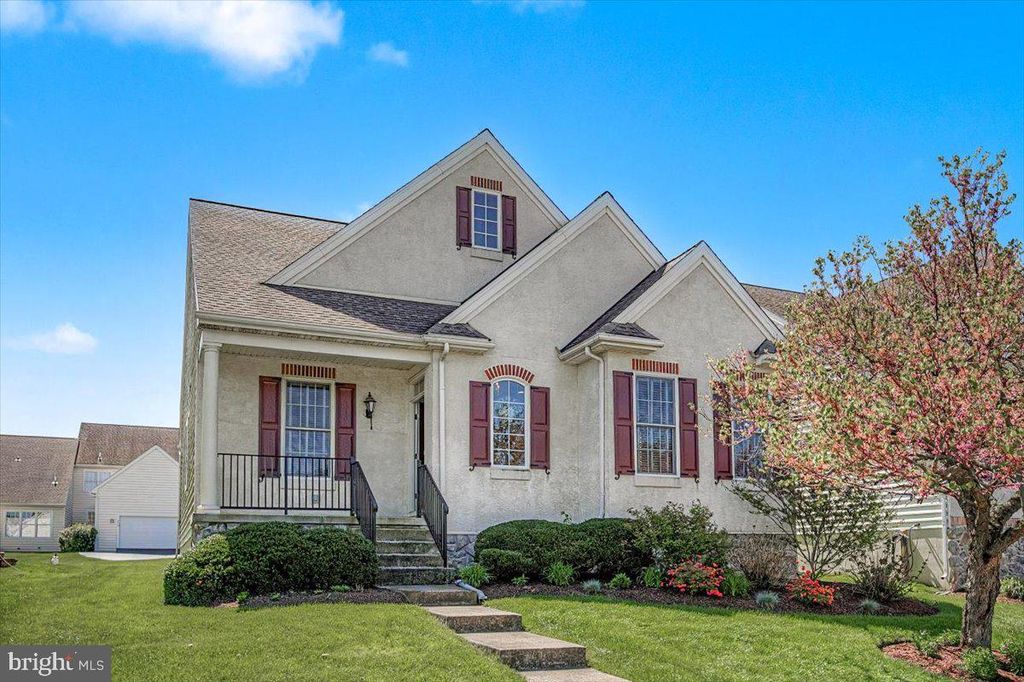 328 CARLISLE DR, Avondale, PA 19311