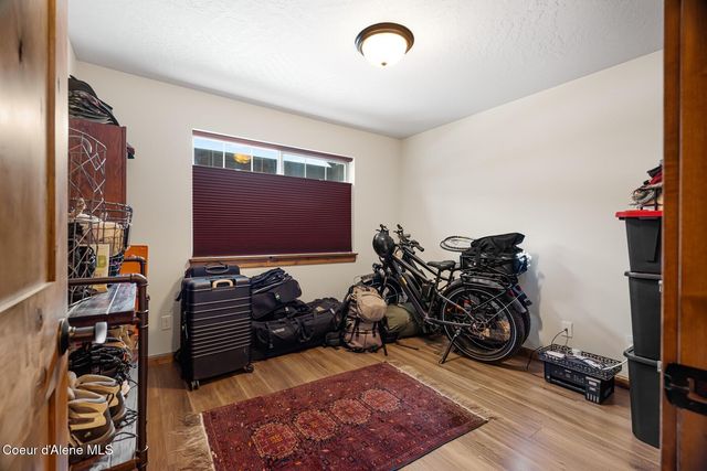 13439 N Shimmering Ct, Rathdrum, ID 83858