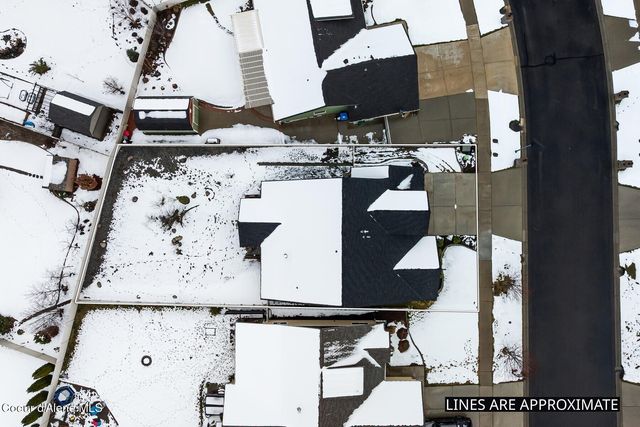 13439 N Shimmering Ct, Rathdrum, ID 83858