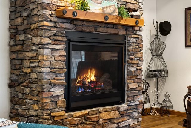 13439 N Shimmering Ct, Rathdrum, ID 83858