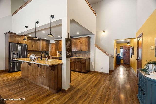 13439 N Shimmering Ct, Rathdrum, ID 83858