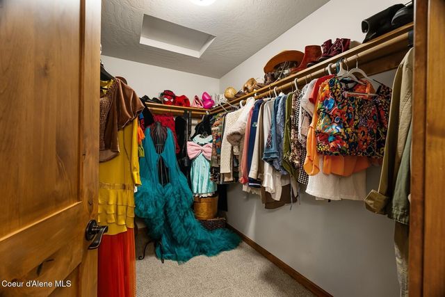 13439 N Shimmering Ct, Rathdrum, ID 83858