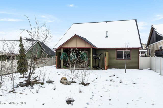 13439 N Shimmering Ct, Rathdrum, ID 83858