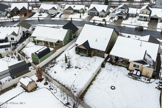 13439 N Shimmering Ct, Rathdrum, ID 83858