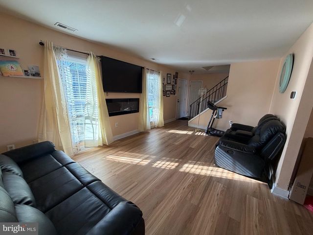 6490 HEATHERFIELD WAY, Harrisburg, PA 17112