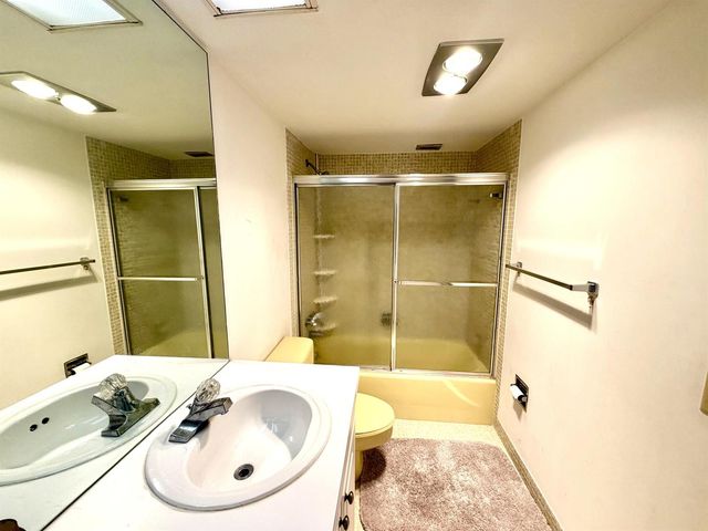 3150 N Palm Aire Drive 804, Pompano Beach, FL 33069