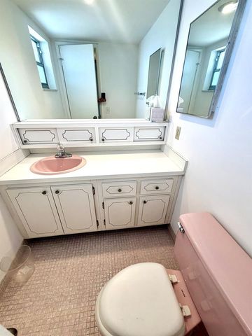 3150 N Palm Aire Drive 804, Pompano Beach, FL 33069