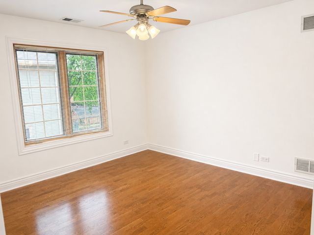 1759 Dewes Street, Glenview, IL 60025