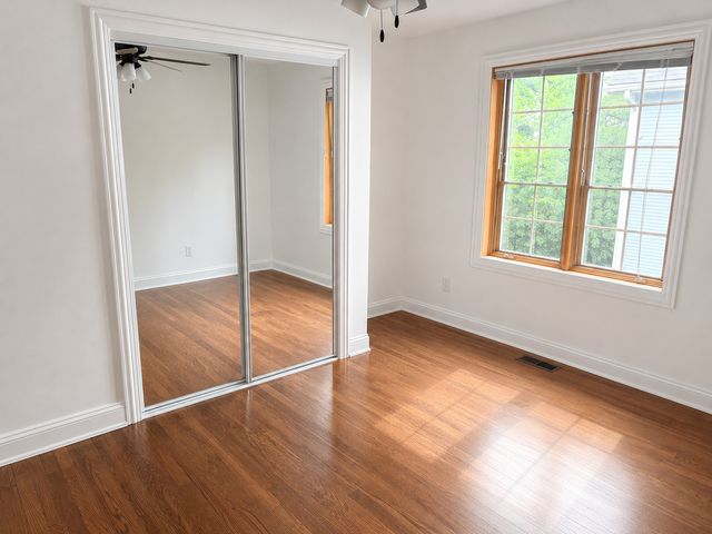 1759 Dewes Street, Glenview, IL 60025