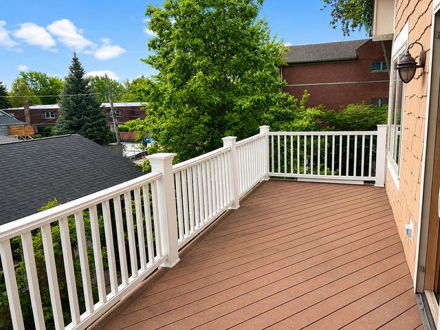 1759 Dewes Street, Glenview, IL 60025