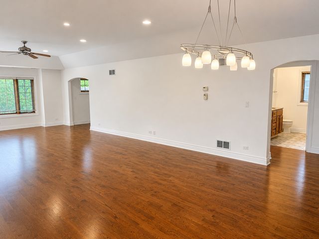 1759 Dewes Street, Glenview, IL 60025