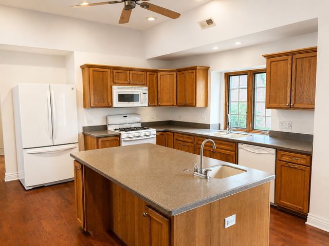 1759 Dewes Street, Glenview, IL 60025
