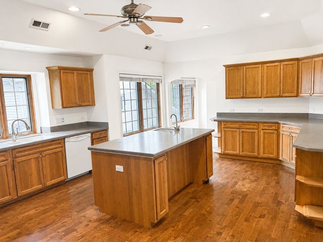 1759 Dewes Street, Glenview, IL 60025