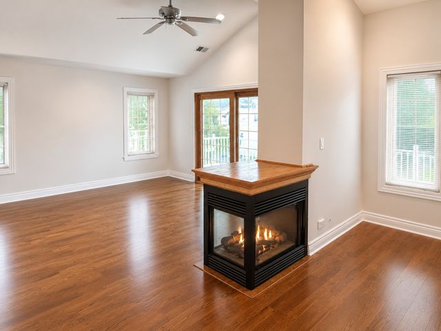 1759 Dewes Street, Glenview, IL 60025