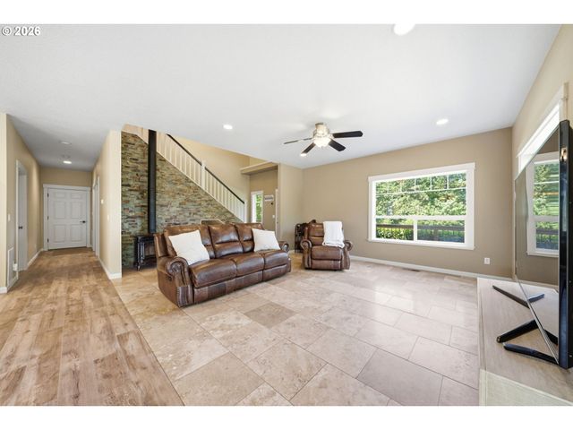 40217 Nw CARDAI HILL Rd, Woodland, WA 98674