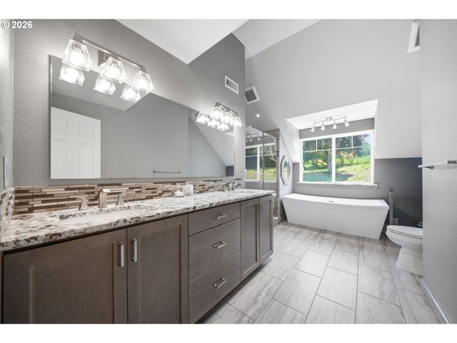 40217 Nw CARDAI HILL Rd, Woodland, WA 98674
