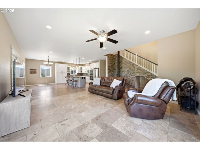 40217 Nw CARDAI HILL Rd, Woodland, WA 98674