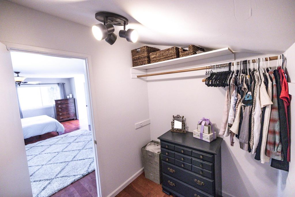 Image 31 of property listing at 8296 N Del Mar Avenue, Fresno, CA 93711