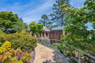 1 Dover Rd, Inverness, CA 94937