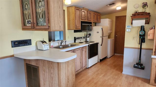 3333 26TH AVENUE E 5, Bradenton, FL 34208