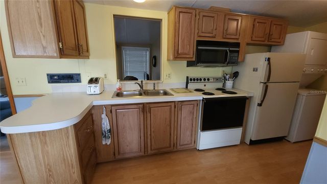 3333 26TH AVENUE E 5, Bradenton, FL 34208