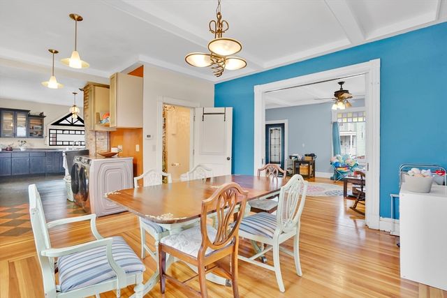 35 Day Ave, Northampton, MA 01060