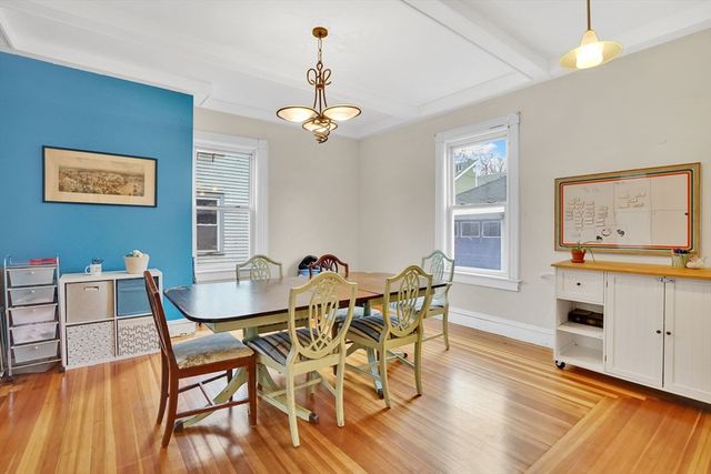 35 Day Ave, Northampton, MA 01060
