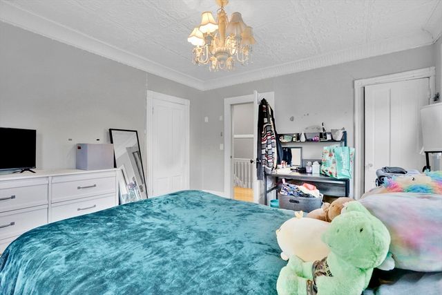 35 Day Ave, Northampton, MA 01060